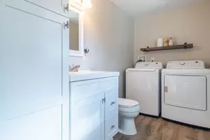 11 Hillview Rd, Holyoke, MA 01040 - Photo 15