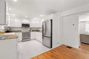 121 Nonantum St, Boston, MA 02135 - Photo 9