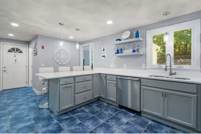 5 Crockett Cir, Hopedale, MA 01747 - Photo 5