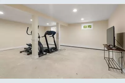 5 Crockett Cir, Hopedale, MA 01747 - Photo 19