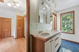 127 Pleasant St, Southampton, MA 01073 - Photo 19