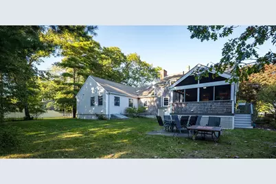 21 Thatcher St, Dartmouth, MA 02748 - Photo 29