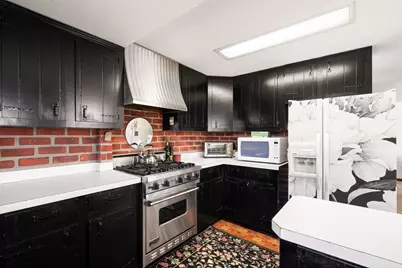 25 Macy St, Quincy, MA 02169 - Photo 11
