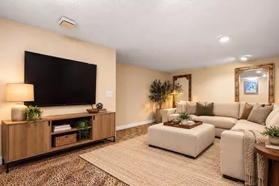 25 Macy St, Quincy, MA 02169 - Photo 21