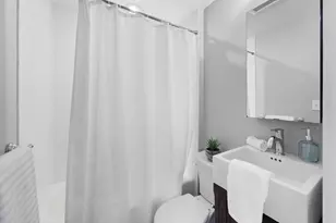 28 Elmwood St, Somerville, MA 02144 - Photo 19