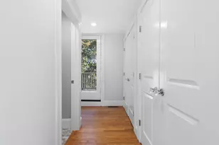 28 Elmwood St, Somerville, MA 02144 - Photo 27