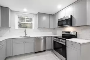 21 Jones Ave, Boston, MA 02124 - Photo 13