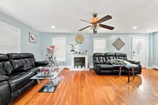20 Bell St, Quincy, MA 02169 - Photo 3