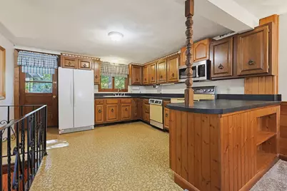 121 Park Circle, Attleboro, MA 02703 - Photo 5
