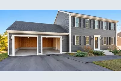 23 Old Center St, Carver, MA 02330 - Photo 3