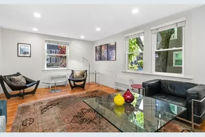 22 Roosevelt Rd, Newton, MA 02459 - Photo 5