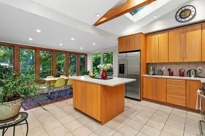 22 Roosevelt Rd, Newton, MA 02459 - Photo 3
