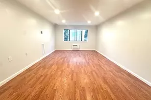 4975 Washington St, Boston, MA 02132 - Photo 5