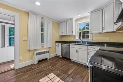 428 W Union St, East Bridgewater, MA 02333 - Photo 5