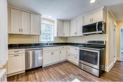 428 W Union St, East Bridgewater, MA 02333 - Photo 3
