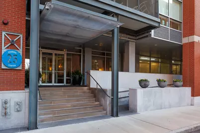25 Channel Center St #409, Boston, MA 02210 - Photo 1