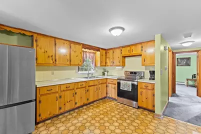 286 Pembroke St, Kingston, MA 02364 - Photo 11
