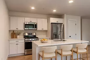 112 Genest St, Dracut, MA 01826 - Photo 5