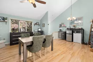 17 Cork Cir, Millville, MA 01529 - Photo 7