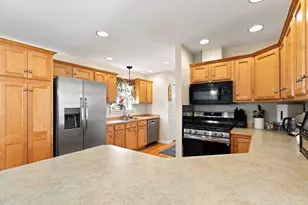 21 Hemlock Dr, East Bridgewater, MA 02333 - Photo 1