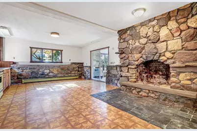39 Buckman St, Woburn, MA 01801 - Photo 25