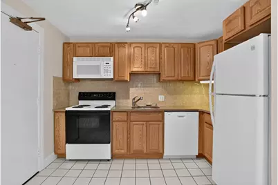 9 Davis Rd #C8, Acton, MA 01720 - Photo 3