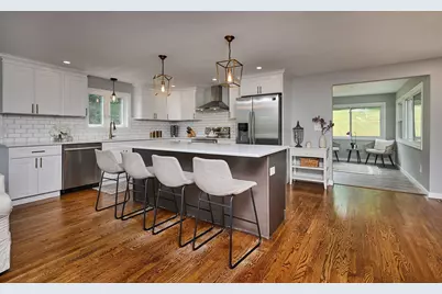 194 Pleasant St, East Longmeadow, MA 01028 - Photo 3