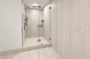 804 E 7th St, Boston, MA 02127 - Photo 11