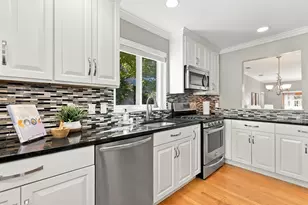 20 Ship Ave, Medford, MA 02155 - Photo 7