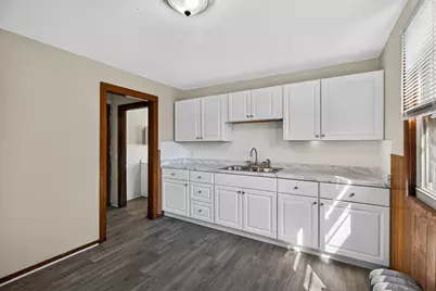 69 Crystal Ave, Springfield, MA 01108 - Photo 11
