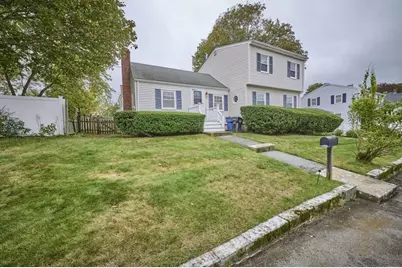 7 Lovett St, Salem, MA 01970 - Photo 1