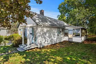 32 Whitney Ave, Beverly, MA 01915 - Photo 3