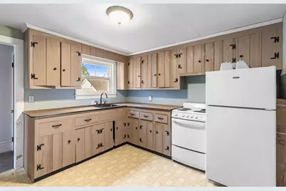 1292 Riverside Ave, Somerset, MA 02726 - Photo 11