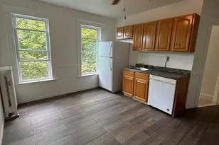 14 Perkins St, Worcester, MA 01605 - Photo 1