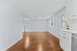 100 Middle St, Woburn, MA 01801 - Photo 5