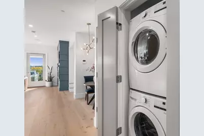 527 East 7th Street #PH7, Boston, MA 02127 - Photo 15