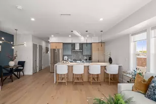 527 E 7th St, Boston, MA 02127 - Photo 1
