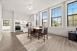 1044 Social, Woonsocket, RI 02895 - Photo 3