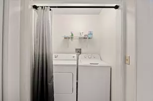 1044 Social, Woonsocket, RI 02895 - Photo 9