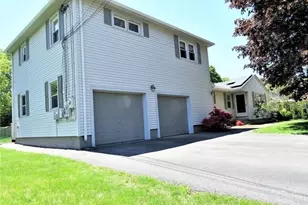 5 Bedford Dr, Grafton, MA 01536 - Photo 3
