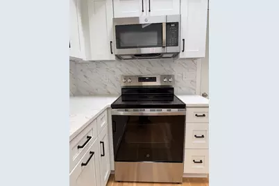 5 Bedford Dr, Grafton, MA 01536 - Photo 5