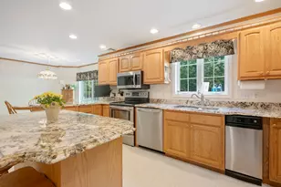 82A Daniels Rd, Charlton, MA 01507 - Photo 13