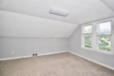 66 Curve St, Springfield, MA 01104 - Photo 21