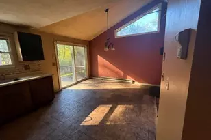 8 Windy Ridge Rd, Webster, MA 01570 - Photo 5
