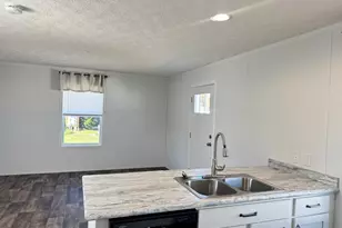 131 Washington St, Foxboro, MA 02035 - Photo 9
