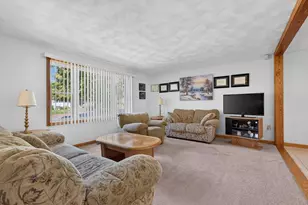 4 Wildwood Terrace, Saugus, MA 01906 - Photo 7