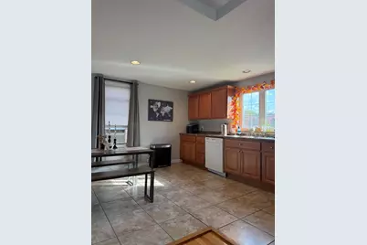36 Cook St #2, Fall River, MA 02724 - Photo 3