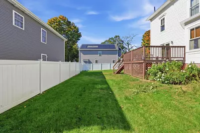 165 Holden St, Worcester, MA 01606 - Photo 33
