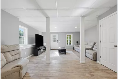 190 Hannah Dr, Northbridge, MA 01588 - Photo 33