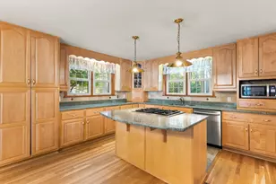 4 Stratford Ln, Easton, MA 02356 - Photo 9